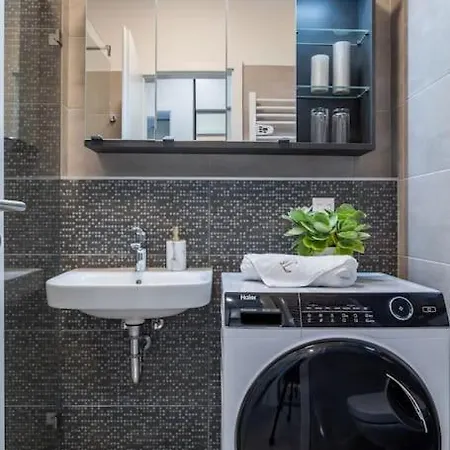 Livia New And Chic Apartment Budapest